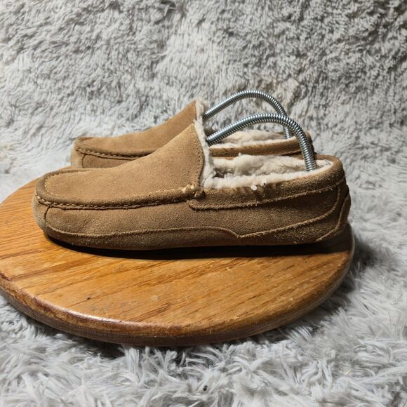 UGG Ascot Shoes Mens Size 9 Wool Lined Suede Slip On Moccasin Loafer Slippers - Picture 1 of 11